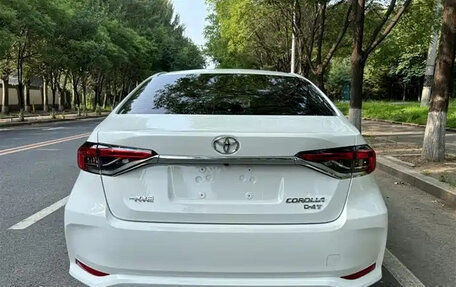 Toyota Corolla, 2022 год, 1 230 000 рублей, 5 фотография