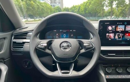 Skoda Kodiaq, 2024 год, 2 380 000 рублей, 18 фотография
