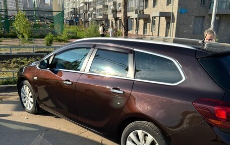 Opel Astra J, 2013 год, 1 100 000 рублей, 4 фотография