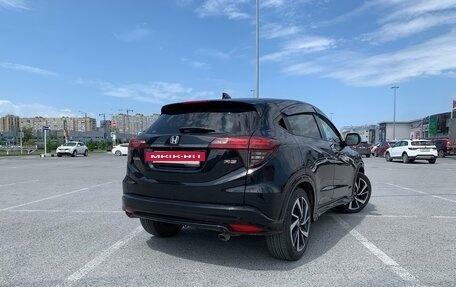 Honda Vezel, 2020 год, 2 600 000 рублей, 3 фотография