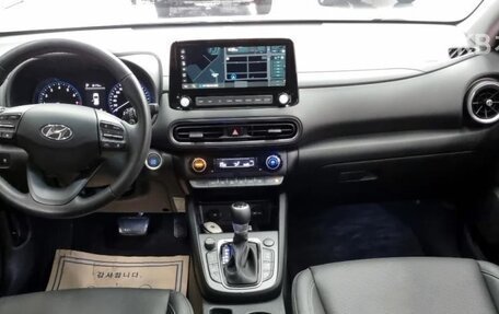 Hyundai Kona I, 2022 год, 1 600 888 рублей, 6 фотография