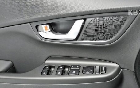 Hyundai Kona I, 2022 год, 1 600 888 рублей, 9 фотография