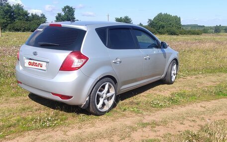 KIA cee'd I рестайлинг, 2010 год, 720 000 рублей, 2 фотография