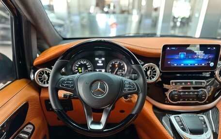 Mercedes-Benz Vito, 2022 год, 3 900 000 рублей, 10 фотография