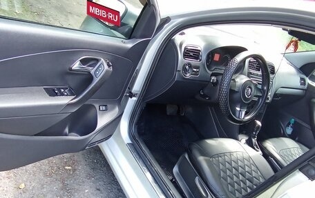 Volkswagen Polo VI (EU Market), 2012 год, 800 000 рублей, 11 фотография