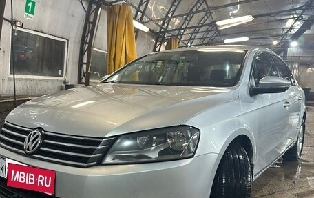 Volkswagen Passat B7, 2014 год, 900 000 рублей, 1 фотография