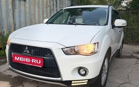 Mitsubishi Outlander III рестайлинг 3, 2010 год, 1 500 000 рублей, 1 фотография