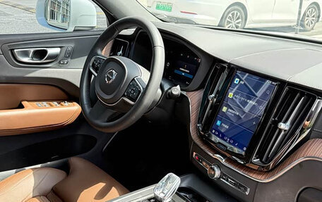 Volvo XC60 II, 2022 год, 3 100 000 рублей, 11 фотография