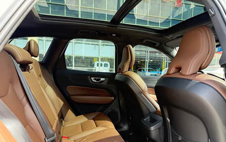 Volvo XC60 II, 2022 год, 3 100 000 рублей, 15 фотография