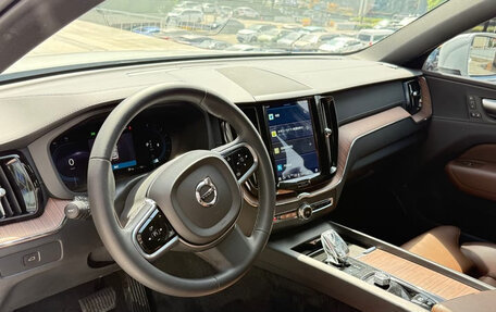 Volvo XC60 II, 2022 год, 3 100 000 рублей, 18 фотография