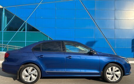 Volkswagen Jetta VI, 2017 год, 1 090 000 рублей, 6 фотография
