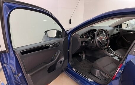 Volkswagen Jetta VI, 2017 год, 1 090 000 рублей, 18 фотография
