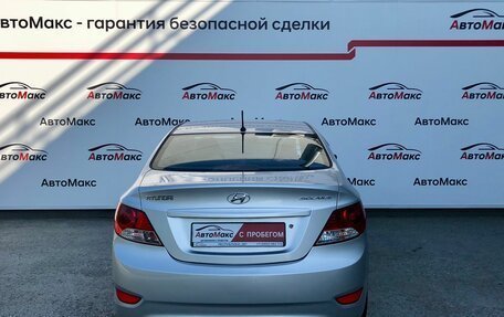 Hyundai Solaris II рестайлинг, 2011 год, 690 000 рублей, 3 фотография