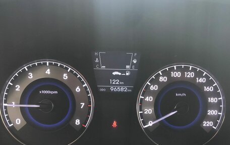 Hyundai Solaris II рестайлинг, 2011 год, 690 000 рублей, 10 фотография