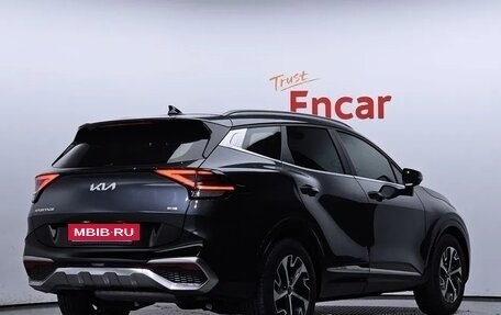KIA Sportage IV рестайлинг, 2022 год, 2 300 000 рублей, 2 фотография