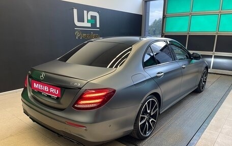 Mercedes-Benz E-Класс AMG, 2017 год, 3 900 000 рублей, 7 фотография