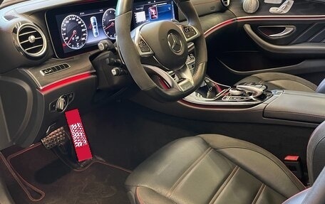 Mercedes-Benz E-Класс AMG, 2017 год, 3 900 000 рублей, 8 фотография