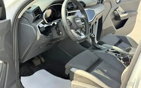 Audi Q3, 2022 год, 2 350 000 рублей, 10 фотография