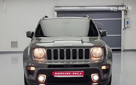 Jeep Renegade I рестайлинг, 2022 год, 2 090 000 рублей, 2 фотография