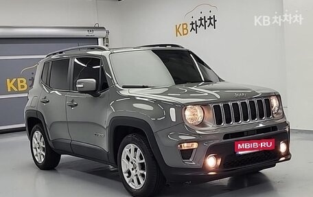 Jeep Renegade I рестайлинг, 2022 год, 2 090 000 рублей, 3 фотография
