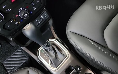 Jeep Renegade I рестайлинг, 2022 год, 2 090 000 рублей, 17 фотография