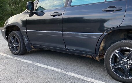 Toyota Harrier, 2000 год, 380 000 рублей, 12 фотография