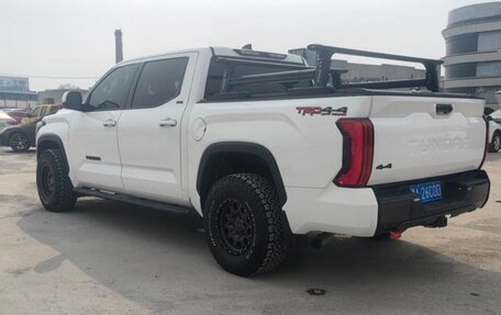 Toyota Tundra, 2023 год, 9 800 000 рублей, 7 фотография