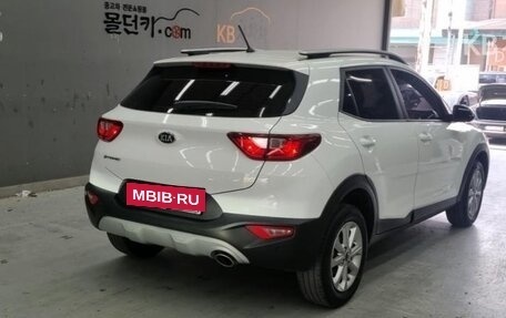 KIA Stonic, 2020 год, 1 190 000 рублей, 4 фотография