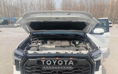 Toyota Tundra, 2023 год, 9 800 000 рублей, 9 фотография