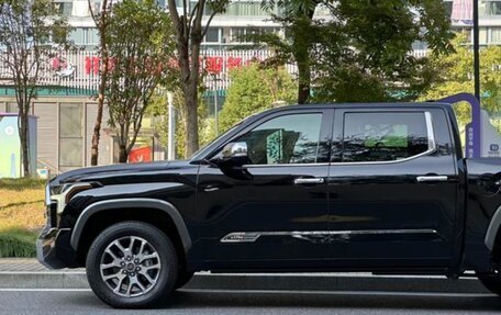 Toyota Tundra, 2022 год, 10 000 000 рублей, 4 фотография