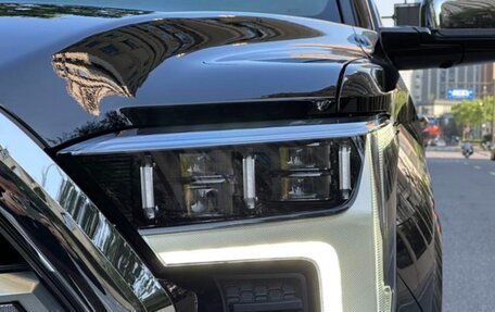 Toyota Tundra, 2022 год, 10 000 000 рублей, 9 фотография