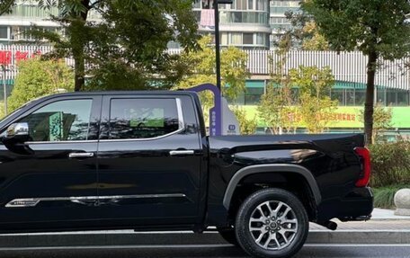 Toyota Tundra, 2022 год, 10 000 000 рублей, 5 фотография