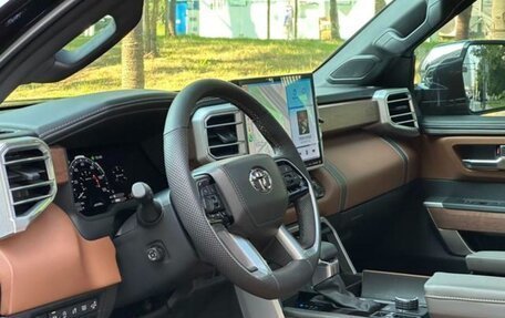 Toyota Tundra, 2022 год, 10 000 000 рублей, 17 фотография