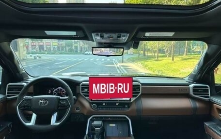 Toyota Tundra, 2022 год, 10 000 000 рублей, 15 фотография