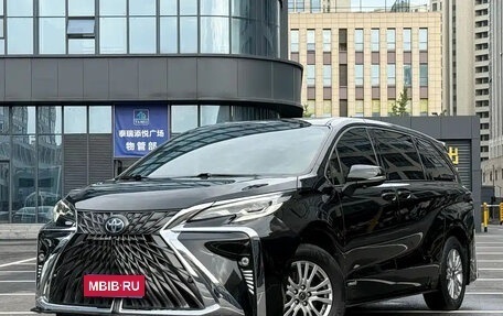 Toyota Sienna, 2021 год, 3 300 000 рублей, 1 фотография