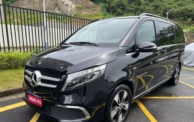 Mercedes-Benz V-Класс, 2022 год, 4 800 000 рублей, 1 фотография