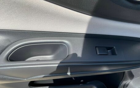 Nissan Note II рестайлинг, 2019 год, 1 058 000 рублей, 8 фотография