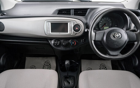 Toyota Vitz, 2011 год, 659 000 рублей, 9 фотография