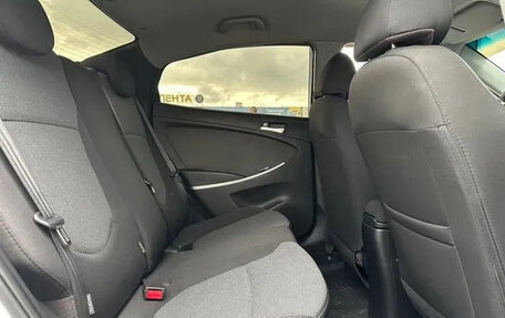 Hyundai Solaris II рестайлинг, 2013 год, 865 000 рублей, 4 фотография