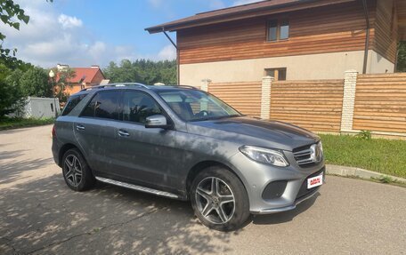 Mercedes-Benz GLE, 2015 год, 3 500 000 рублей, 2 фотография