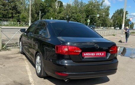 Volkswagen Jetta VI, 2014 год, 995 000 рублей, 4 фотография
