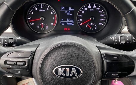 KIA Rio IV, 2020 год, 1 499 990 рублей, 6 фотография