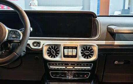 Mercedes-Benz G-Класс W463 рестайлинг _iii, 2022 год, 27 000 276 рублей, 17 фотография