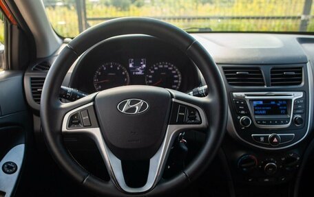Hyundai Solaris II рестайлинг, 2014 год, 730 000 рублей, 22 фотография