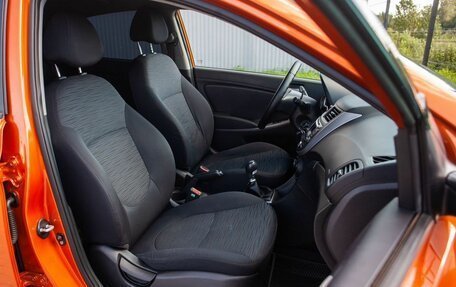 Hyundai Solaris II рестайлинг, 2014 год, 730 000 рублей, 32 фотография