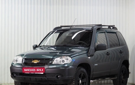 Chevrolet Niva I рестайлинг, 2015 год, 627 990 рублей, 2 фотография