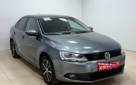 Volkswagen Jetta VI, 2011 год, 810 000 рублей, 3 фотография