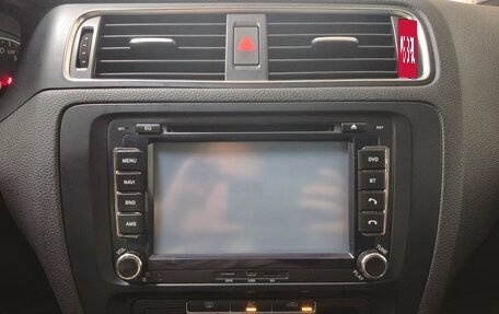 Volkswagen Jetta VI, 2011 год, 810 000 рублей, 18 фотография