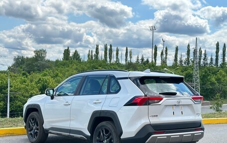 Toyota RAV4, 2022 год, 4 225 990 рублей, 5 фотография