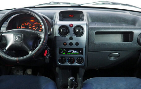 Peugeot Partner II рестайлинг 2, 2011 год, 549 990 рублей, 5 фотография